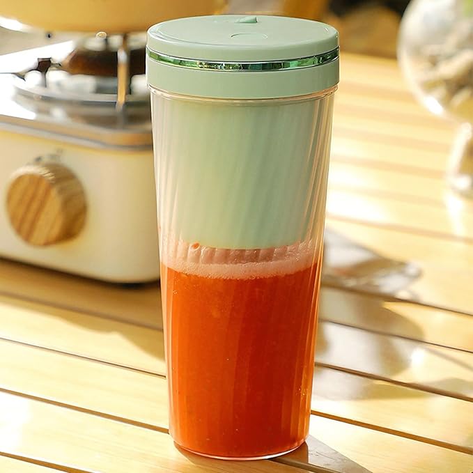 Travel Friendly Rechargeable Cordless Juicer Cup Portable 350ml Capacity Juices Maker High Efficiency Motor Blenders Lightweight Travel Juicer Cup