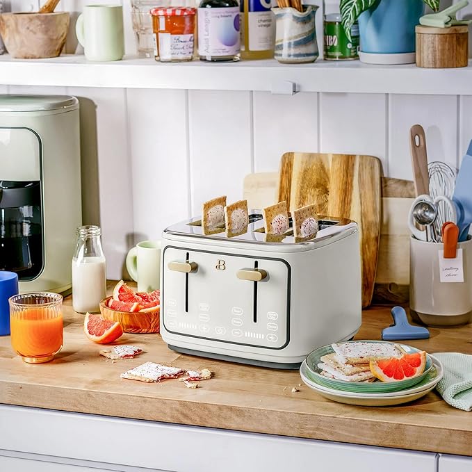 4 Slice Toaster with Touch Control Panel 1800W Fast Heating 7 Toast Shade Levels Extra Wide Slots for Bagels Removable Crumb Tray (White Icing)