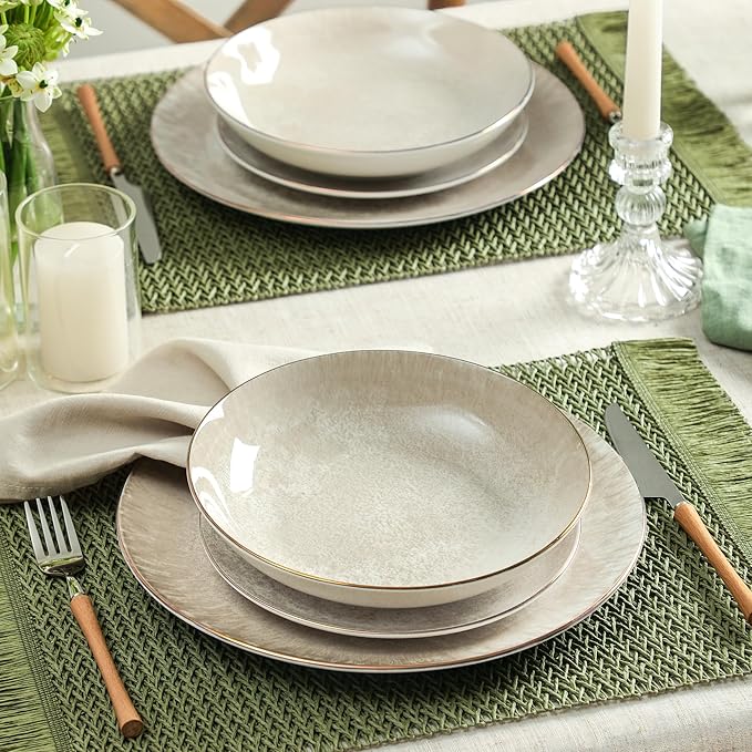 Christian Siriano Onyx 12-Piece Dinnerware Set Porcelain Plates and Bowls Set Hand Wash Dish Dish Set for 4 Beige and Gold