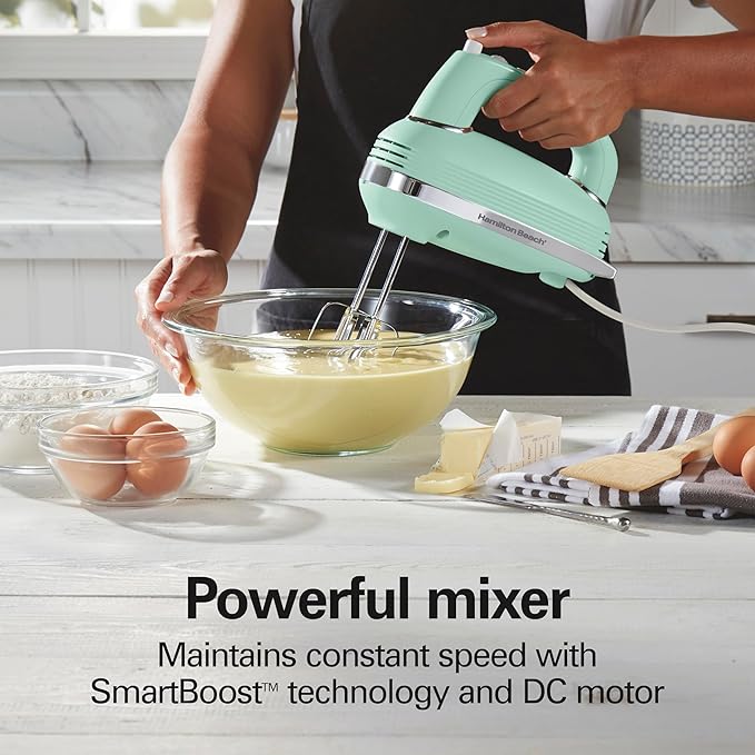 Hamilton Beach 700W 40oz Wave Action Blender and 5-Speed 1.3Amp Electric Hand Mixer Bundle
