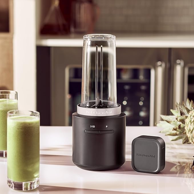 KitchenAid Go™ Cordless Personal Blender - battery included KSBR256 Black Matte