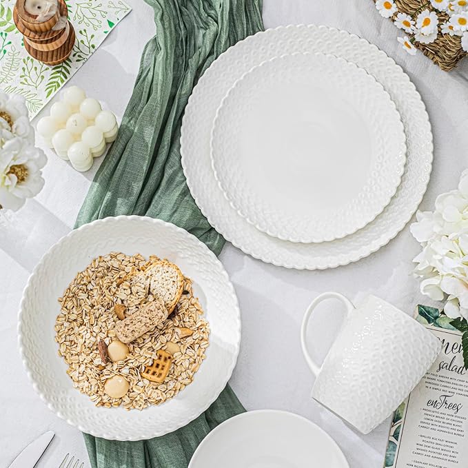 16 Piece Dinnerware Sets with Dishes Bowls and Plates Porcelain Dinner Set for 4 White Glossy Round All Occasions