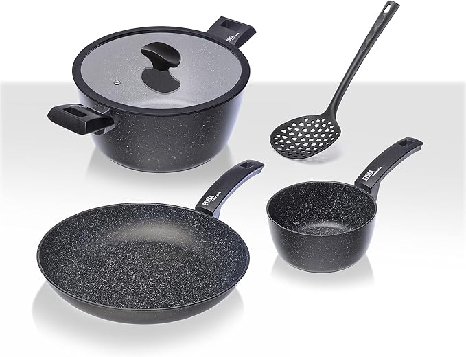Moneta 4 pieces Starter Set (white box for e-commerce): Frypan 24cm Saucepan 16cm Casserole 20cm Glass Lid with Silicone rim 20cm Nylon Skimmer 0018656573 Made in Italy