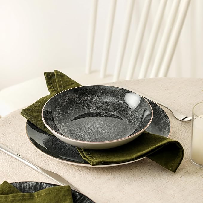 Christian Siriano Onyx 24-Piece Dinnerware Set Porcelain Plates and Bowls Set Hand Wash Dish Dish Set for 8 Black and Gold