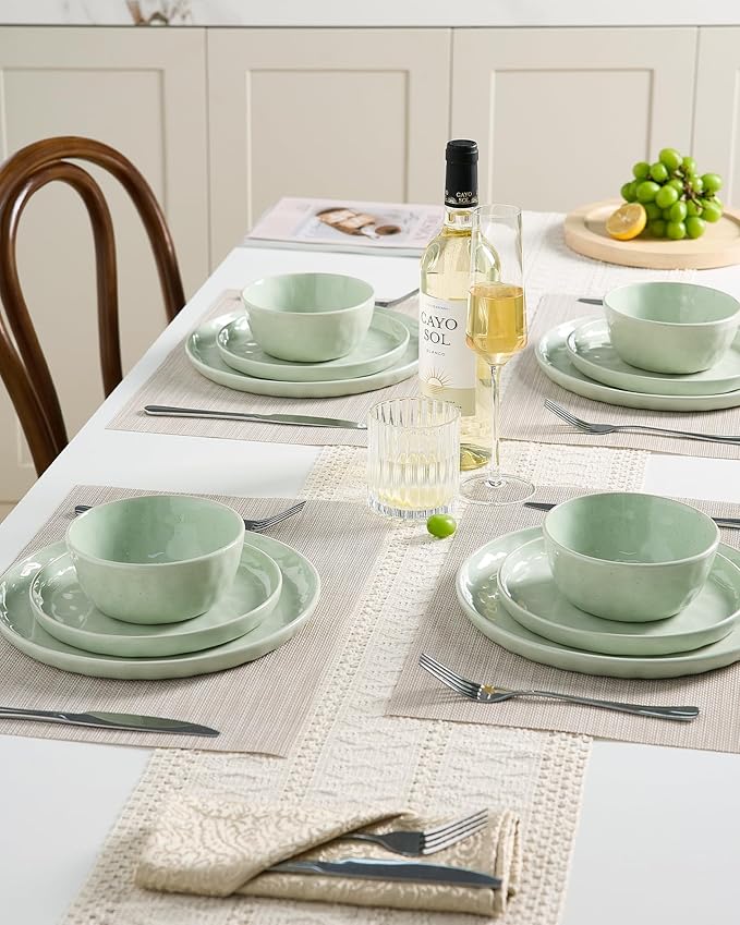 Famiware Mars Plates and Bowls Set 12 Pieces Dinnerware Sets Dishes Set for 4 Light Green