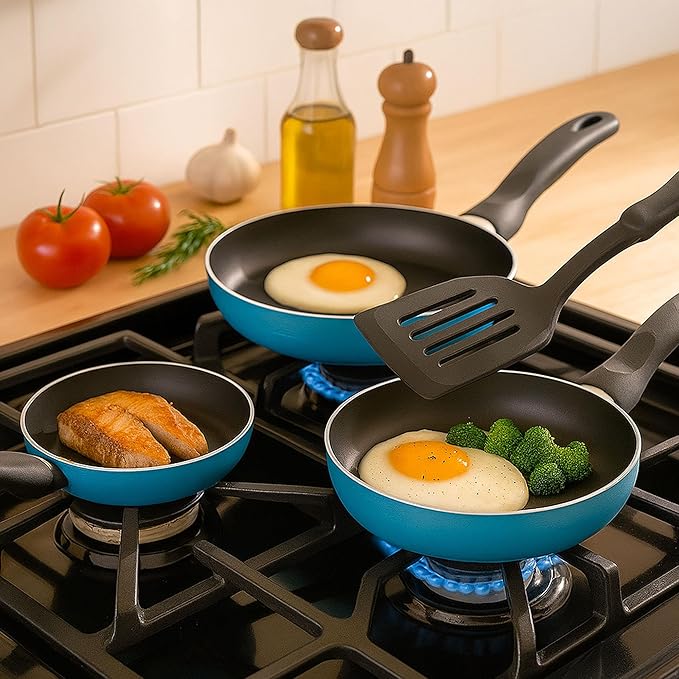 Well Home 8-Piece Stainless Steel Cookware Set + 3 Pans Diameter 16 x 20 x 24 cm Matte Blue Pressed Aluminium