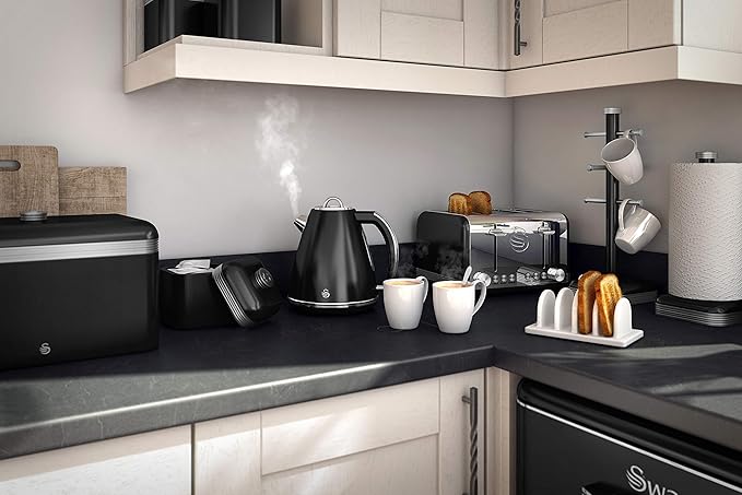 Swan ST19020BN Retro 4 Slice Toaster Black
