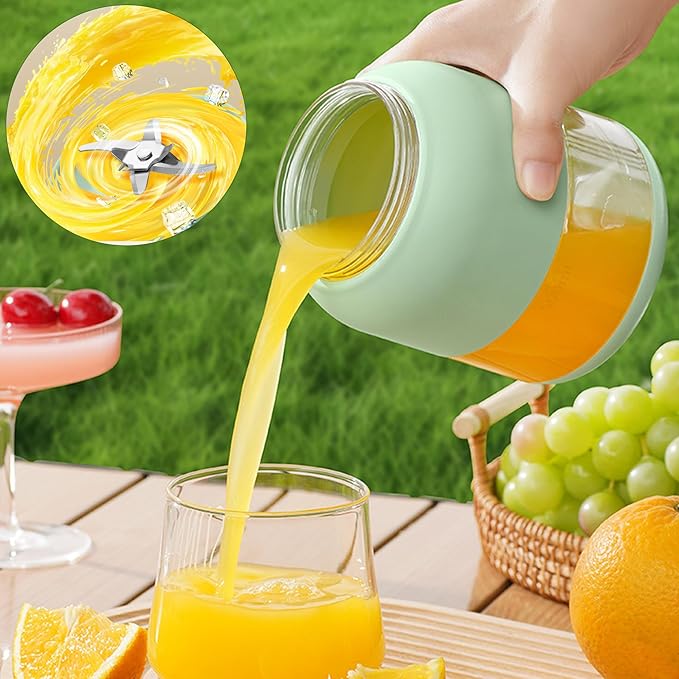 Electric Citrus Juicer 17 Oz Portable Blender for Shakes and Smoothies Rechargeable Mini Blender Cup Exprimidor de Naranjas Electrico with Straw and Two Lids for Home Travel Camping(500MLGreen)