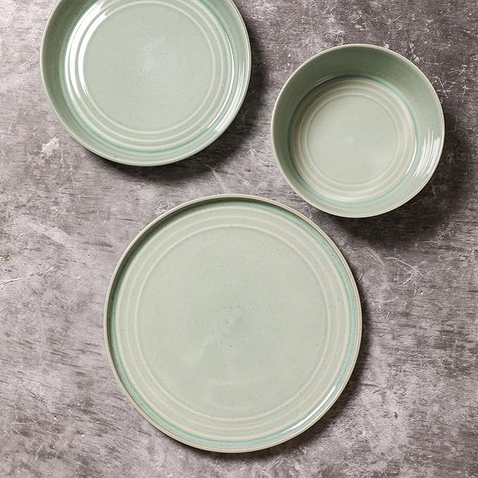 Stone Lain Claire 8-Piece Dinner Plate Set Stoneware Plates Dishwasher and Microwave Safe Dish Set for 8 Green