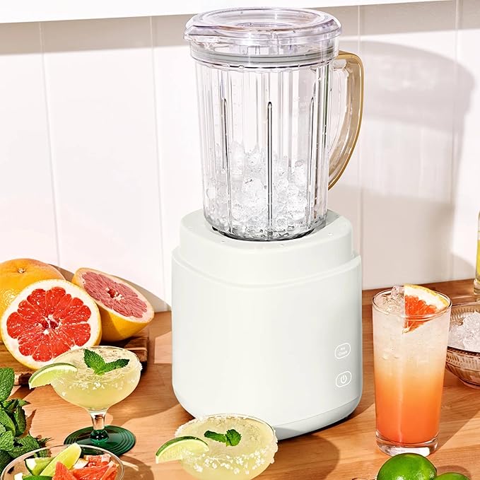 3-in-1 Kitchen Appliance System with Blender Food Processor and Personal Cup (White Icing)