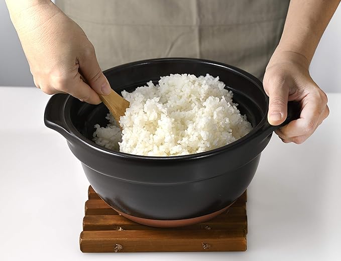 Hario Gohan Gama Glass Lid Ceramic Rice Cooker 3-Cup