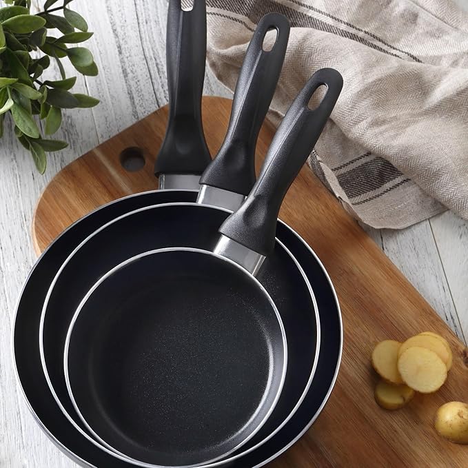 Well Home Set of 8pc Stainless Steel Cookware + 3 Frying Pans Ø16Ø20Ø24cm Black in Pressed Aluminium
