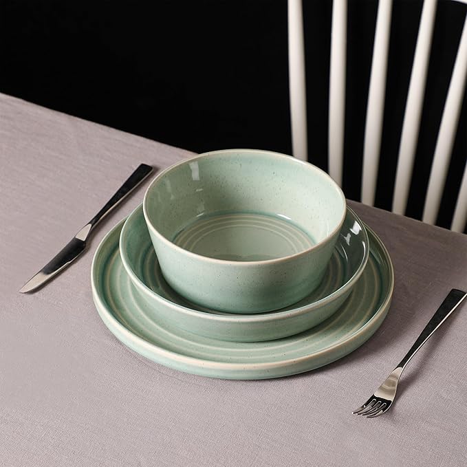 Stone Lain Claire 8-Piece Dinner Plate Set Stoneware Plates Dishwasher and Microwave Safe Dish Set for 8 Green