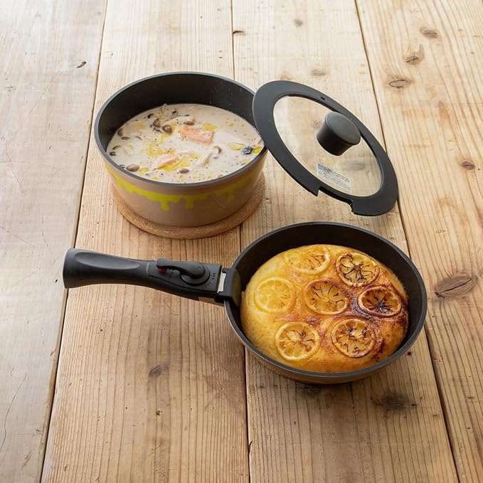 Skater ANFP2-A Pots &amp Frying Pans 4-Piece Set with Handle (Pots 7.9 inches (20 cm) Frying Pans 7.9 inches (20 cm) Lid and Handle 4-Piece Set IH Compatible Disney Winnie the Pooh