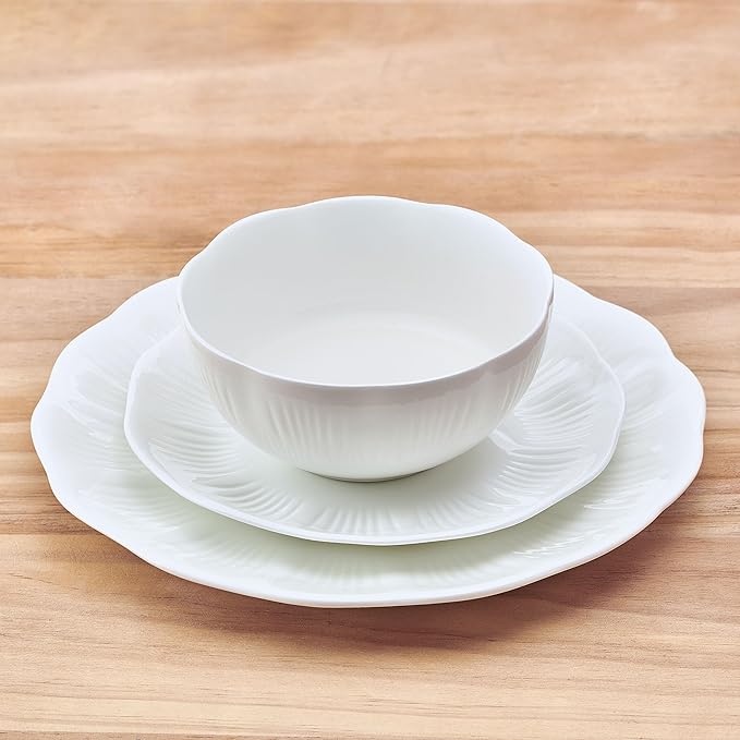 Mikasa Flora Scalloped Lightweight Chip Resistant Bone China 12 Piece Plate Bowl Dinnerware Set Service for 4 White