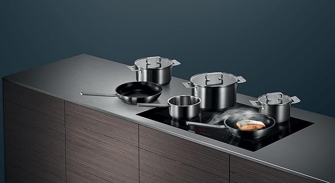 Siemens HZ9SE060 6 Piece Cookware Set for All Electric Hobs Including Induction