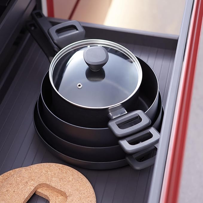 Amazon Basics Stackable Ceramic Non-Stick Cookware Pots and Pans Set 10-Piece Space Saving