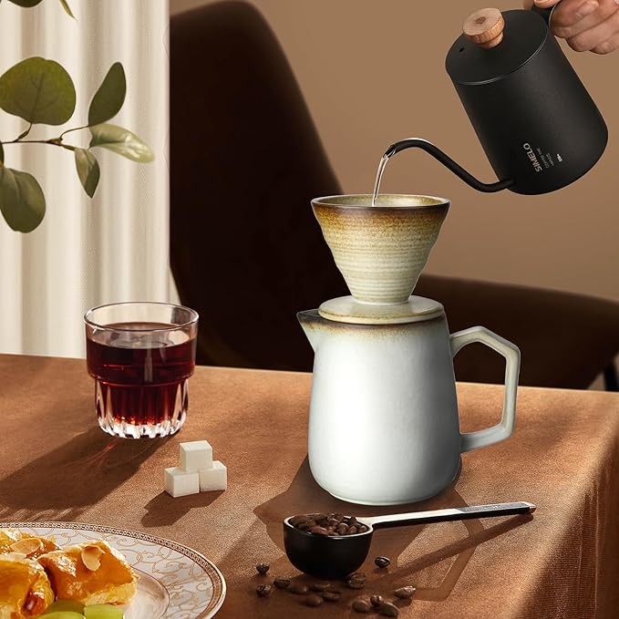 Pour Over Coffee MakerCeramic Coffee Maker 20oz/620ml Pour Over Coffee Dripper (White)