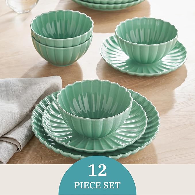 12 Pieces 4-person Set of Ceramic Tableware Including Plates Salad Plates Bowls Etc. with A Wave-shaped Design. Suitable for Daily Dining and Gatherings with Friends. Green Tableware Set