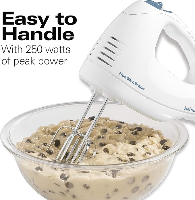 Hamilton Beach Wave Crusher Blender with 40oz Glass Jar &amp Beach 6-Speed Electric Hand Mixer with Snap-On Storage Case Wire Beaters Whisk and Bowl Rest 250W White (62682RZ)