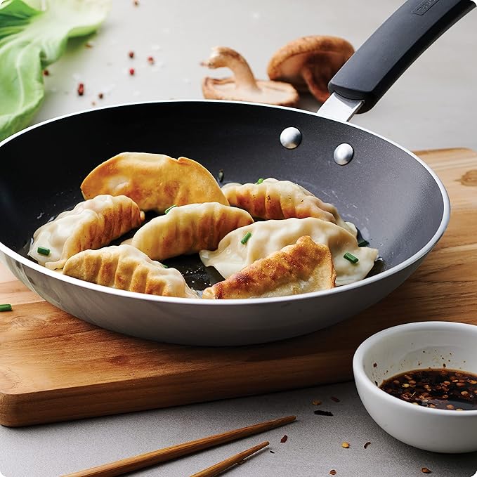 Tramontina Sicilia 9.5-Inch Non Stick Frying Pan Aluminum Skillet with Nonstick Coating (Hazelnut)