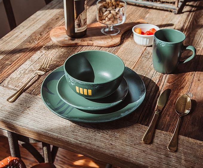 Star Wars Boba Fett Mandalorian Dinnerware Dining Set | Official Star Wars Collectible Stoneware Display | Includes Plates Bowl And Mug | 4-Piece Set