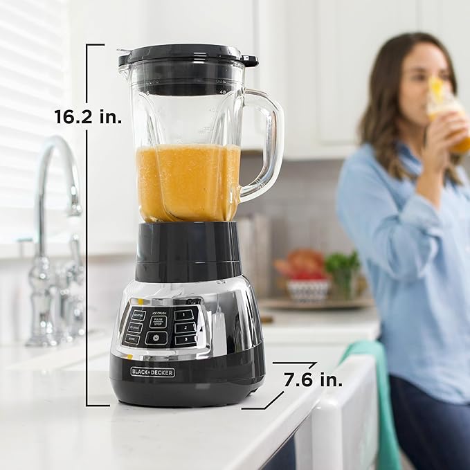 Black+Decker Quiet Blender with 6-Cup Cyclone Glass Jar 3 Speeds + 3 Functions &amp Serrated Blade Technology for Faster Blending Pulse Button and 24-oz Personal Jar 900W