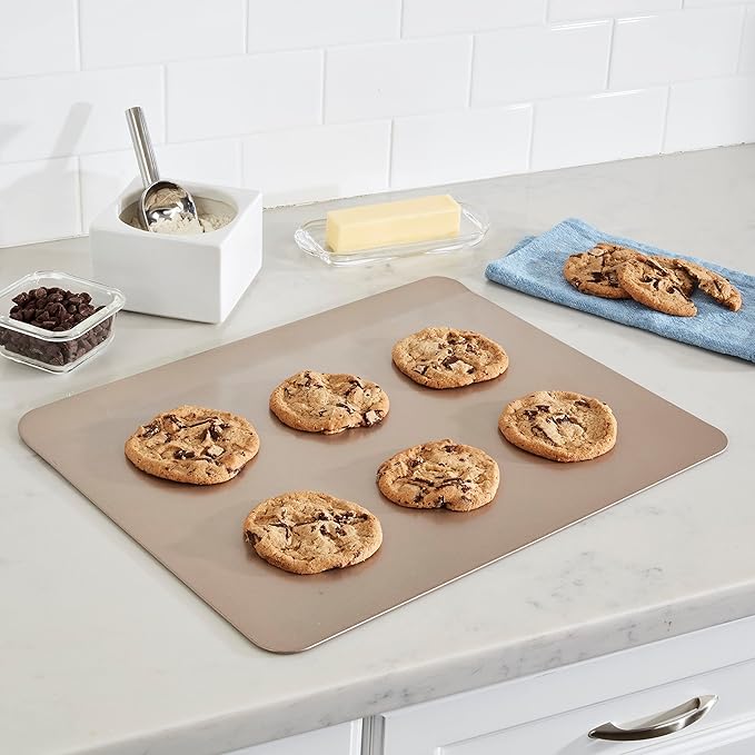 Cuisinart Coffee Maker 14-Cup Glass Carafe Fully Automatic for Brew Strength Control &amp 1-4 Cup Setting Stainless Steel DCC-3200P1 &amp 17-Inch Chef's Classic Nonstick Bakeware Cookie Sheet C