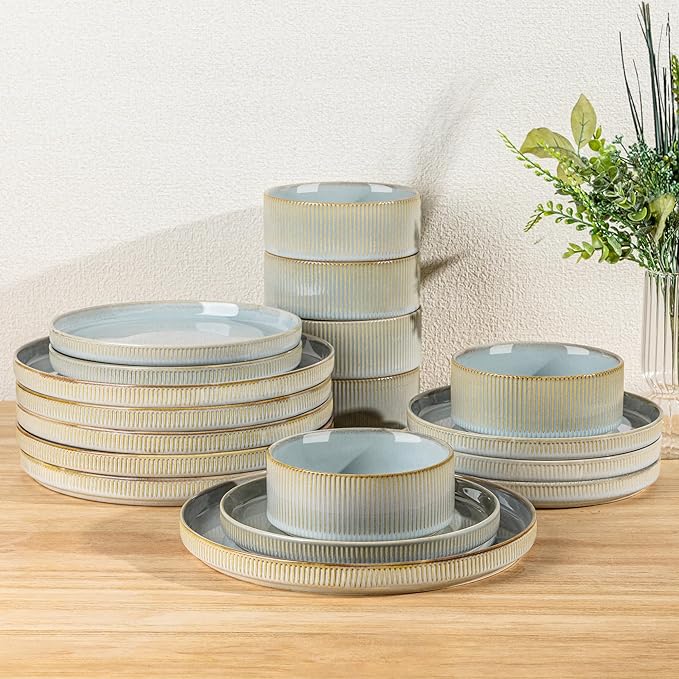 TheTerra Ceramic Dinnerware Sets for 6 18 Pieces Porcelain Lightweight Speckled Plates and Bowls Sets Scratch Resistant Dish Set Oven &amp Microwave &amp Dishwasher Safe Illusion Blue