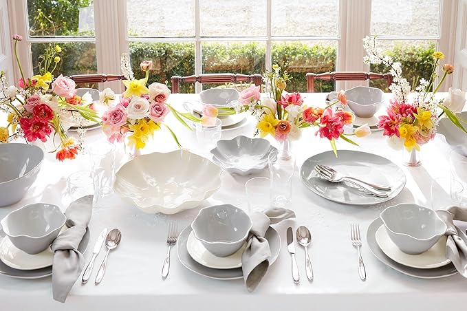 Portmeirion Sophie Conran Floret 4 Piece Place Setting | Dinner Plate Salad Plate Cereal Bowl and Mug | Made from Porcelain | Microwave and Dishwasher Safe