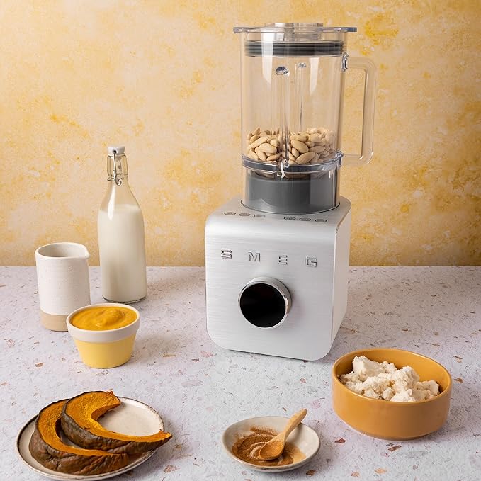 SMEG BLC01 Professional High-Performance Blender – 1.5L Tritan™ Jug 9 Speed Settings Stainless Steel Blades Modern Design Powerful 1250W Motor for Smoothies Soups &amp More