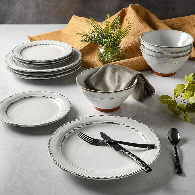Gibson Elite Terranea Round Reactive Glaze Terra Cotta Dinnerware Set Service for Four (12pcs) White