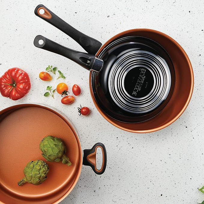 Farberware Glide Ceramic Nonstick Saute Pan / Frying Pan / Fry Pan with Lid and Helper Handle - 4 Quart Black