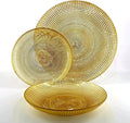 Red Pomegranate Helios Glass Dinnerware Set Set of 18 pcs Gold