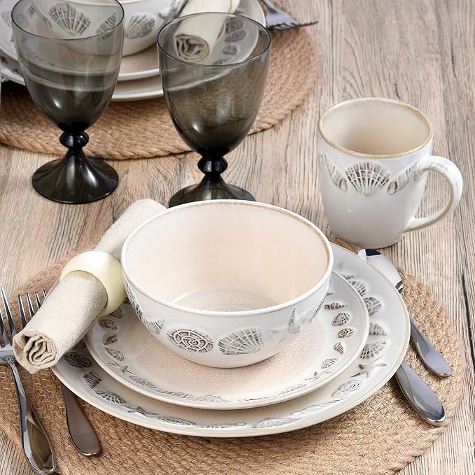 Pfaltzgraff Panama 16-Piece Dinnerware Set Beige