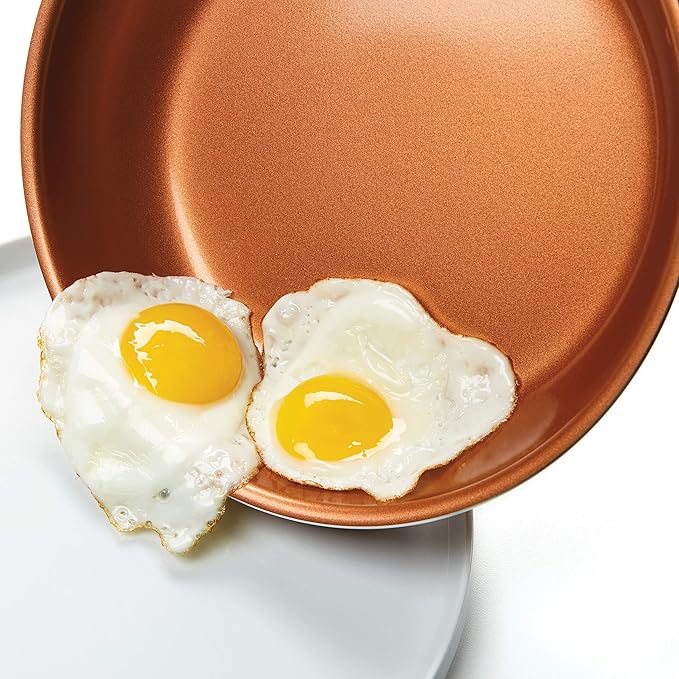 Farberware Glide Ceramic Nonstick Saute Pan / Frying Pan / Fry Pan with Lid and Helper Handle - 4 Quart Black
