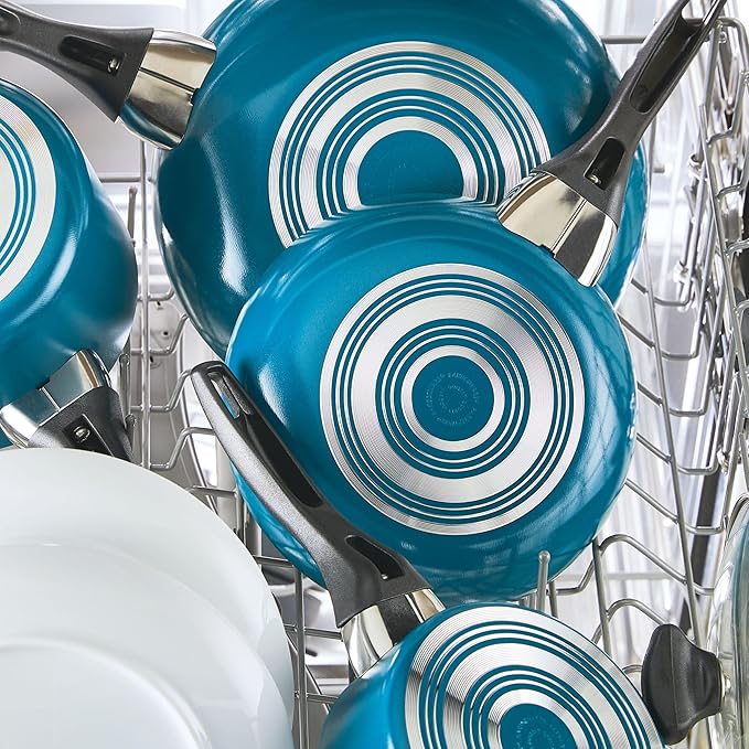 Farberware 20361 Dishwasher Safe Nonstick Cookware Set / Pots and Pans Set - 15 Piece Blue