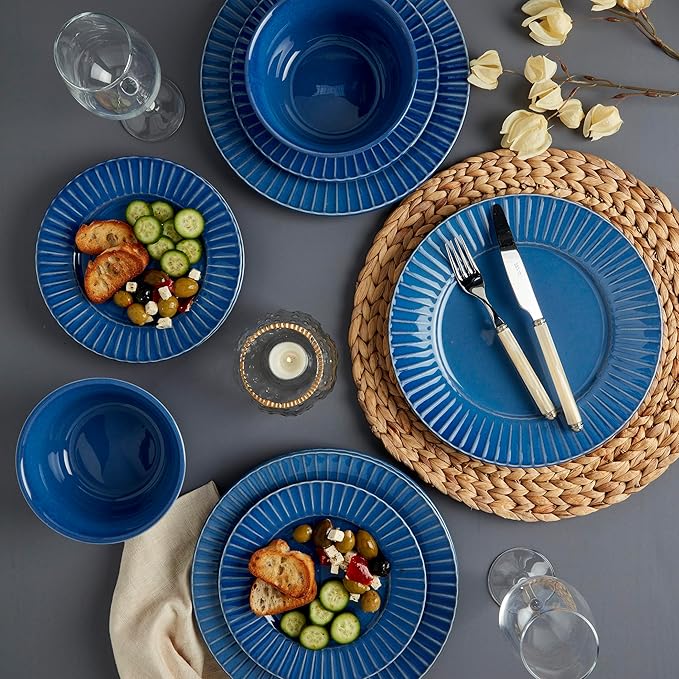 Tabletops Gallery Richmond 12-Piece Reactive Glaze Stoneware Dinnerware Set of Kitchen Dishes Dinner Plates Cereal Bowls Service for 4 Blue