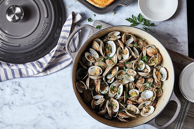 Le Creuset Enameled Cast Iron Signature Cookware Set 5 pc Oyster